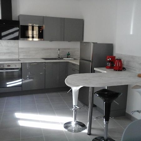 Colombe Apartment LʼIsle-sur-la-Sorgue Екстериор снимка